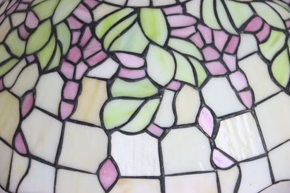 Louis Comfort TIFFANY (1848-1933) dans le...