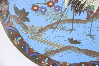 JAPAN, Dish in cloisonné enamels decorated...