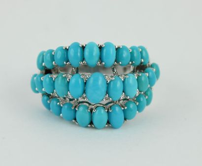 Bague en or gris 18K (750/1000) ornée de...