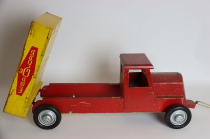 WISA GLORIA (Suisse). Camion avec sa benne...
