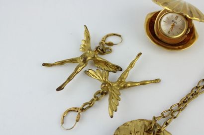 Lot of fancy jewelry including: a pendant...