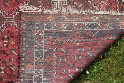 TAPIS. Chiraz, Iran, Vers 1960, Velours en...