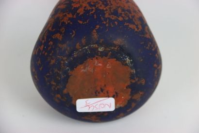Vase soliflore en verre marmoréen de couleur...