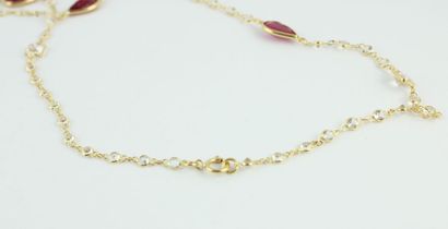 Collier sautoir en or jaune 18K (750/1000)...