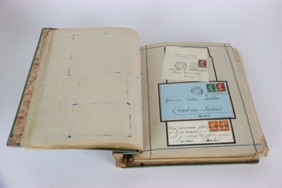 Réunion de timbres :
-album mobile 
-classeur...