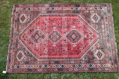 TAPIS. Grand Chiraz Quasgai. Iran.Vers 1970....