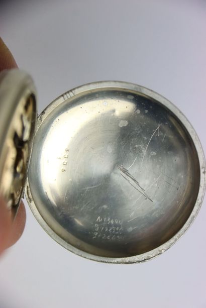 Pocket watch in silver plated metal. Roman...