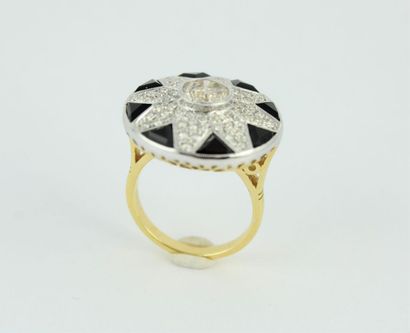 Bague en or jaune et gris 18K (750/1000)...
