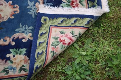 TAPIS. Chine tien Sin, vers 1970, Velours...