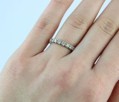 American wedding band in 18K (750/1000) white...