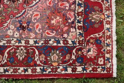 TAPIS. Grand Baktiar semnan, Iran, vers 1970,...