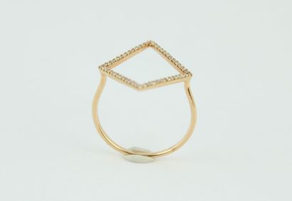 Bague en or jaune 18K (750/1000) formant...