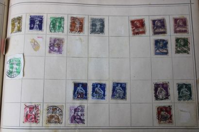 Réunion sept albums de timbres de postes...
