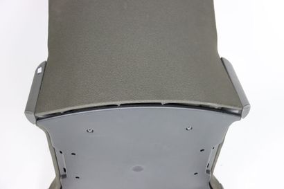 Herman Miller. Paire de chaises de bureau...