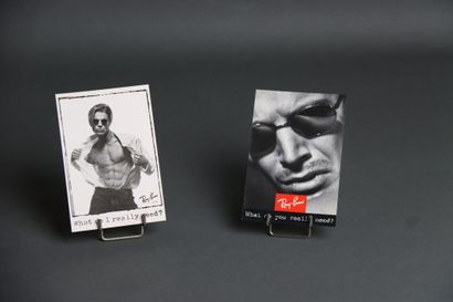 Lot comprenant:
-Un ensemble de 237 cartes...