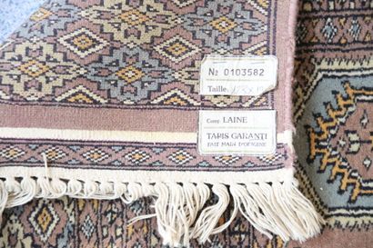 TAPIS. Moultane. Pakistan. Vers 1975. Velours...