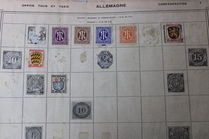 Réunion sept albums de timbres de postes...
