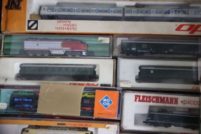 HORNBY MECCANO train meeting. 