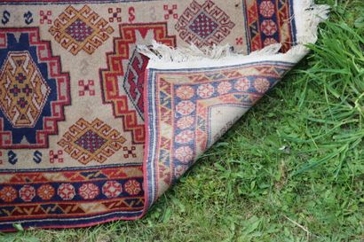 Tapis. Galerie Chirvan. Russie. Vers 1975....