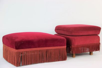 Ottoman footrest in red velvet. Napoleon...