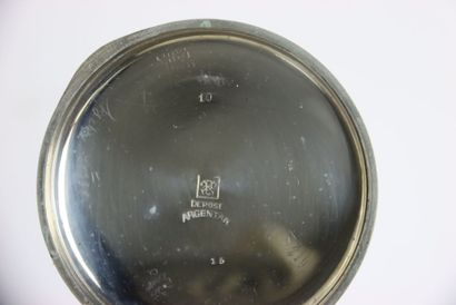 Pocket watch in metal. Arabic numerals. Gross...