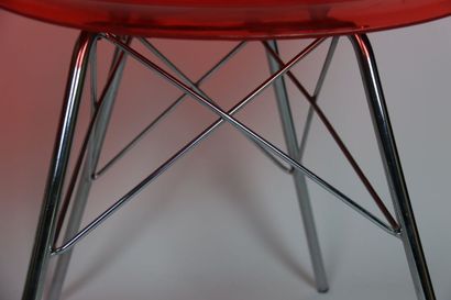 Paire de fauteuils coque de salon rouge orangé...