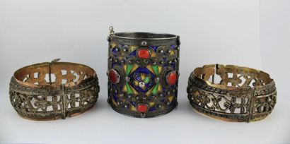Berber silver bracelet of low title with...