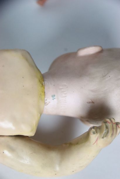 Poupée allemande tête porcelaine marquée...