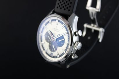 ZENITH El Primero Chronomaster réf. 03.2520.400
Montre...
