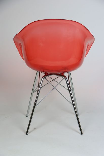 Paire de fauteuils coque de salon rouge orangé...