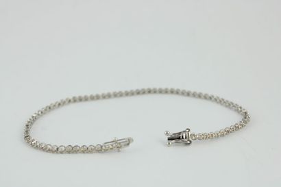 Bracelet en or gris 18K (750/1000) souple...