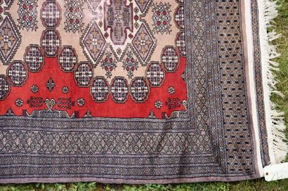 TAPIS. Moultane, Pakistan, vers 1965/70,...