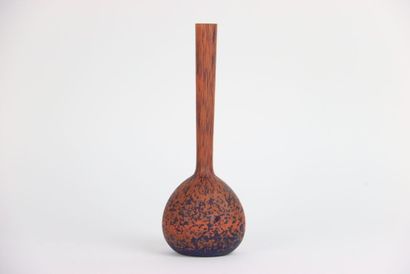 Vase soliflore en verre marmoréen de couleur...