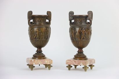 Two amphoras in regula, antique decoration...