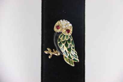 Fancy brooch with owl decoration. Length...