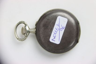 Pocket watch in metal. Roman numerals. Gross...