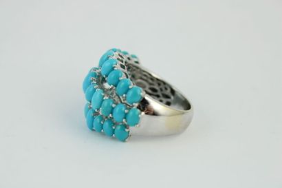 Bague en or gris 18K (750/1000) ornée de...