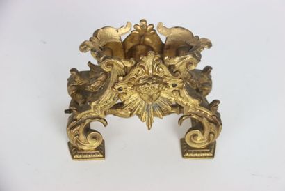 Élément décoratif en bronze ciselée et doré...