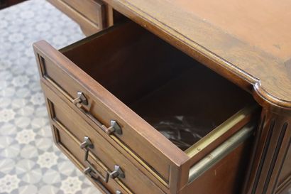 Flat desk in veneer with all faces, it opens...