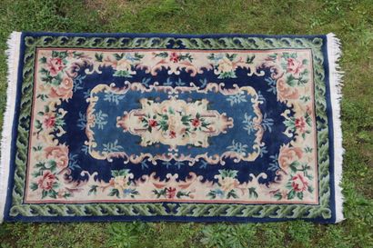 TAPIS. Chine tien Sin, vers 1970, Velours...