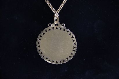 Meeting of two wedding rings and a pendant...
