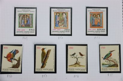 TIMBRES. Belle collection du Vatican de 1987...