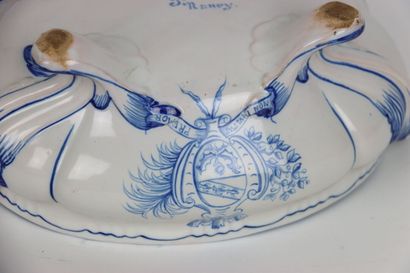 GALLE NANCY. Earthenware tureen with blue...