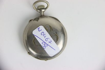 Pocket watch in silver plated metal. Arabic...