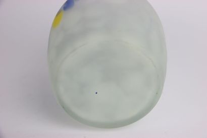 MULLER FRERES à Lunéville, Vase ovoïde en...