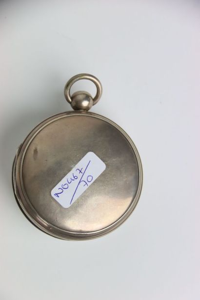 Pocket watch and silver case. Arabic numerals....