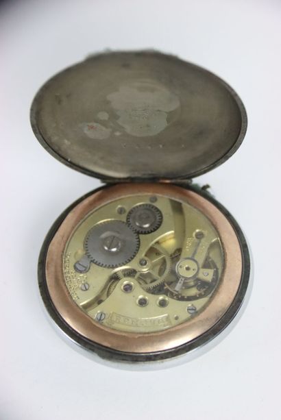 Pocket watch in silver plated metal. Arabic...