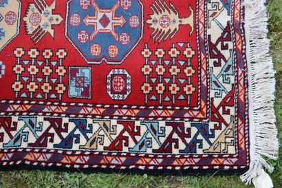 Tapis. Galerie Kazak. Russie. Vers 1975....