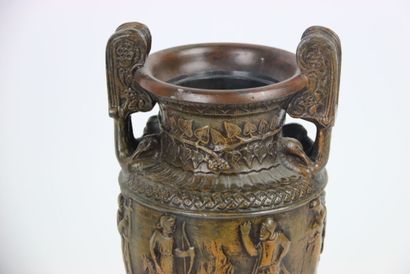 Two amphoras in regula, antique decoration...
