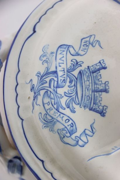 GALLE NANCY. Earthenware tureen with blue...